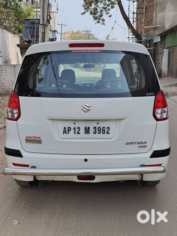 Maruti Suzuki Ertiga 2012-2015 Vdi, 2013, Diesel