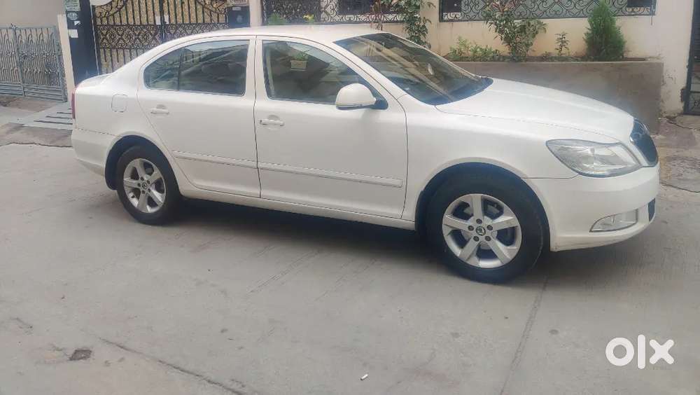 Skoda Laura 2.0 2012 Diesel Manual In Excellent Neat Condition