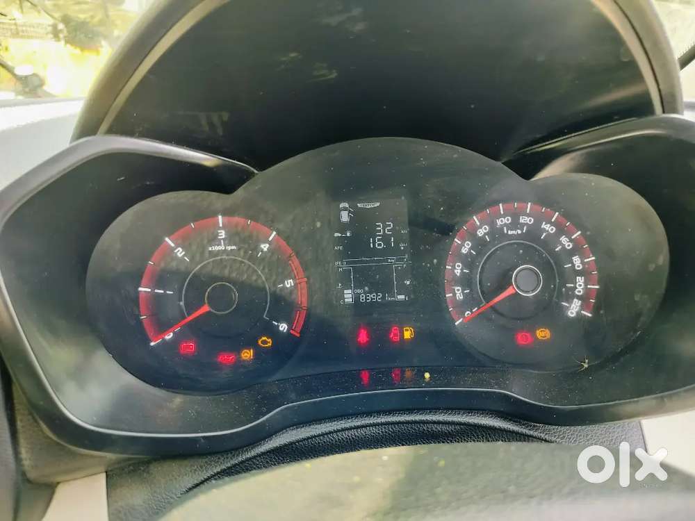 Mahindra Xuv300 W4 Diesel 2021  1st Owner  83,000 Km Driven