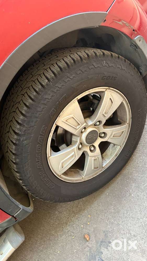Mahindra Xuv500 W8  90k Km  New Tyres  Apple Carplay  Recently Ser
