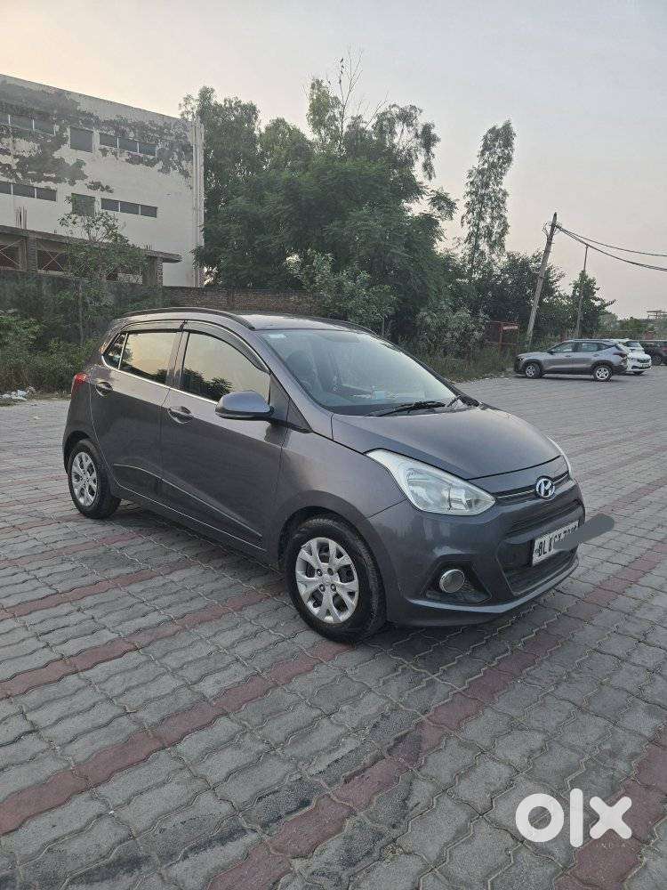Hyundai Grand I10 Sportz, 2016, Petrol