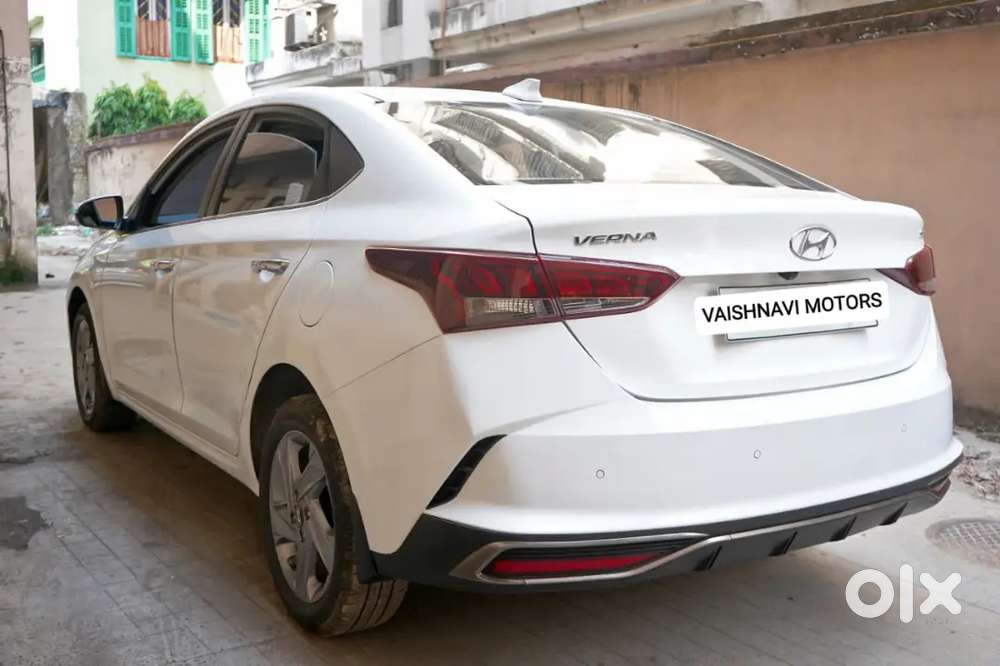 Hyundai Verna 2023 Petrol 23000 Km Driven
