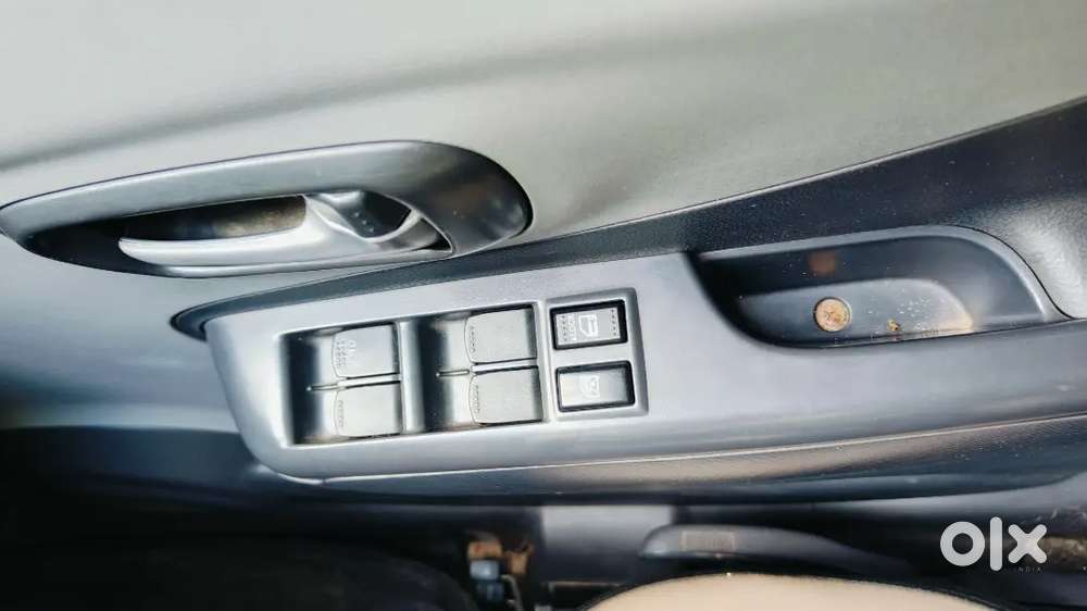 2nd Owner Maruti A-star 2011 Petrol