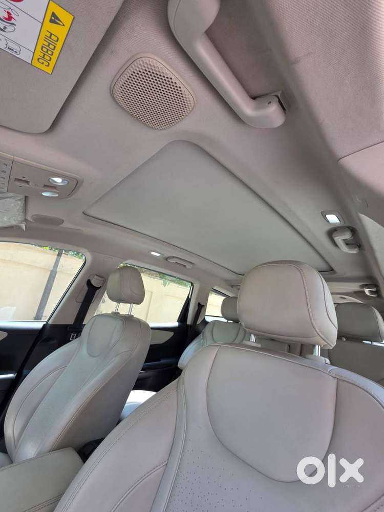 Mahindra Xuv700 Luxury Fully Automatic 2022 Petrol 48000 Km Driven