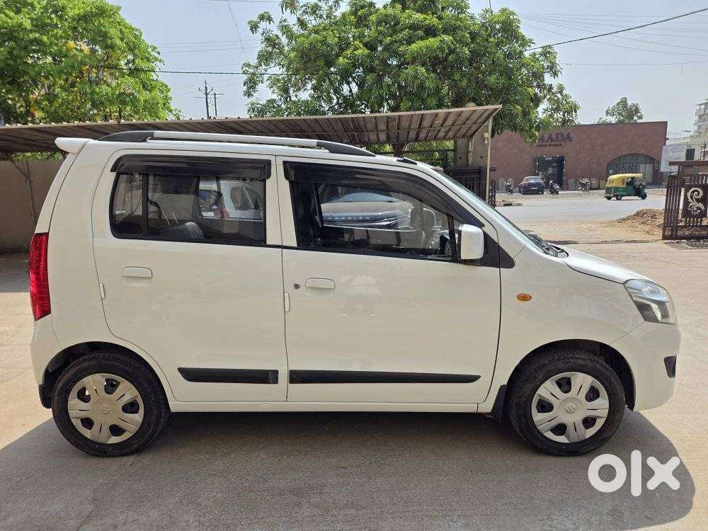 Maruti Suzuki Wagon R 1.0 2010-2019 Vxi Plus, 2015, Cng & Hybrids