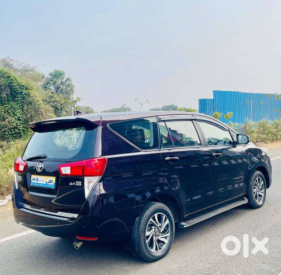 Toyota Innova Crysta 2.8z Automatic, 2017, Diesel