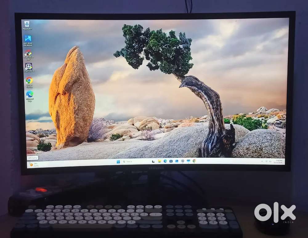 Intel i5 12400F | 16GB RAM DDR4 | GPU 1030 4GB | SSD 256GB | HHD 500GB