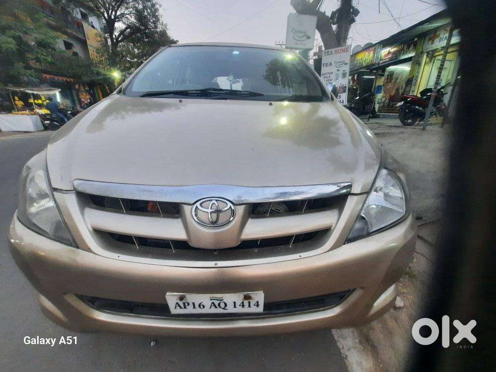 Toyota Innova 2.5 G (diesel) 8 Seater, 2005, Diesel