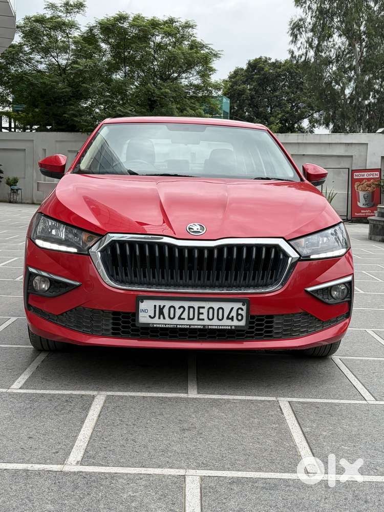 Skoda Slavia Style 1.5l Tsi Mt, 2023, Petrol