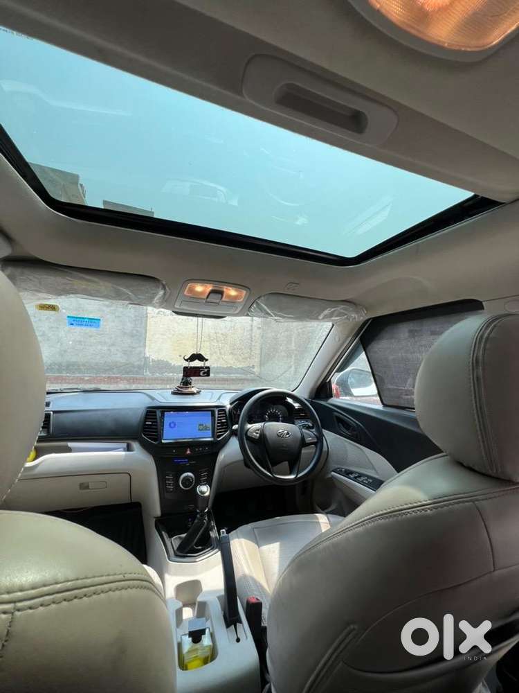 Mahindra Xuv300 2022 Petrol Well Maintained