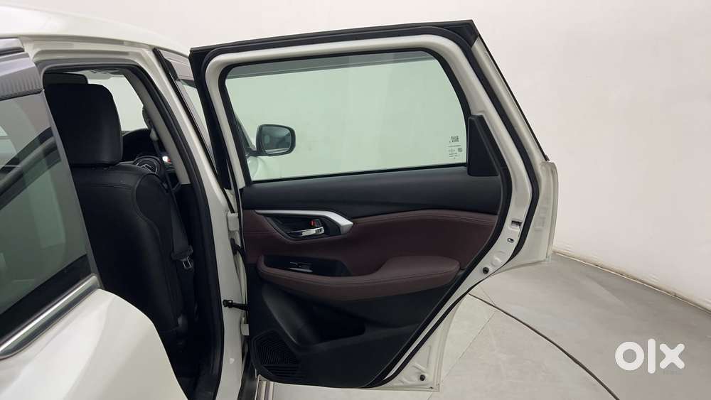 Maruti Suzuki Grand Vitara 1.5 Zeta Smart Hybrid At, 2024, Petrol