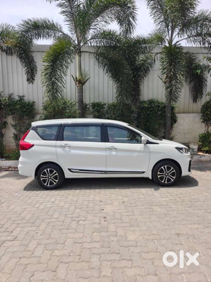 Maruti Suzuki Ertiga 1.5 Zxi Plus Shvs, 2023, Petrol