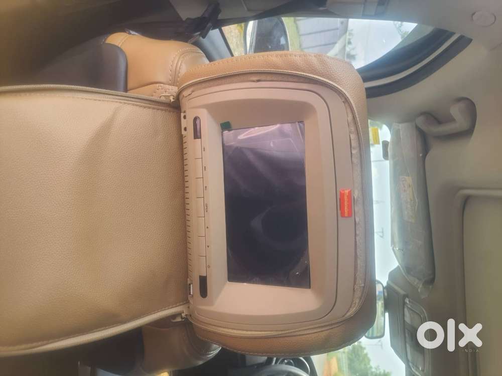 2019-20 Mahinra Xuv500 Automatic Low Kilometers Drive