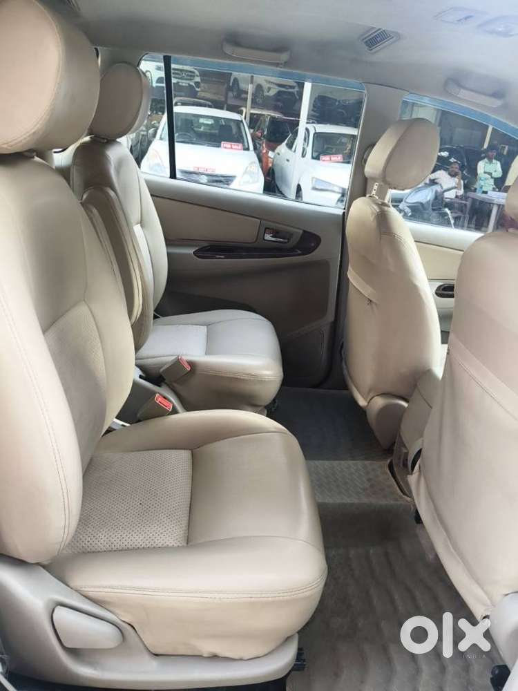 Toyota Innova 2.5 V 7 Str, 2014, Diesel