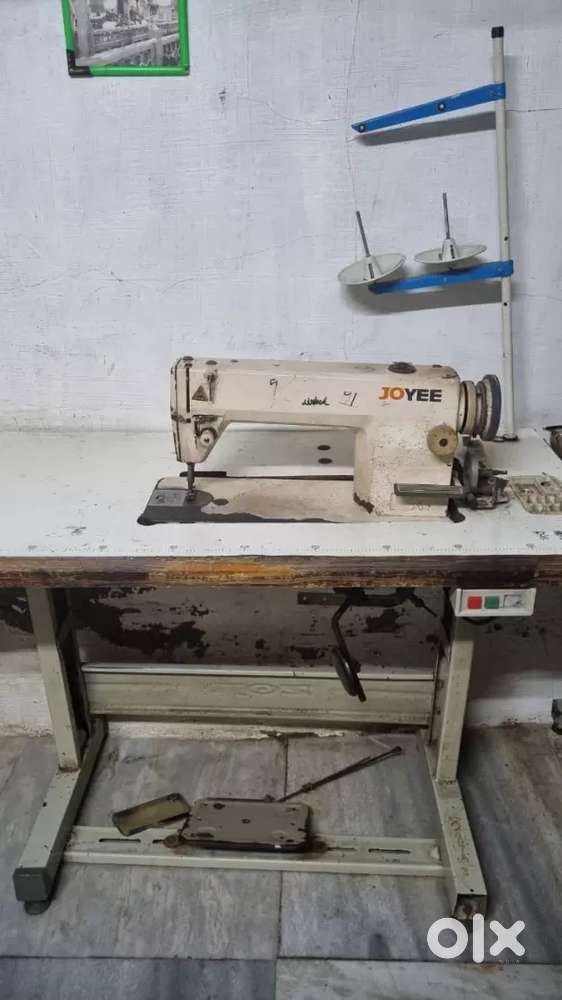 Juki sewing machine, flatlock machine, overlock machine Washing