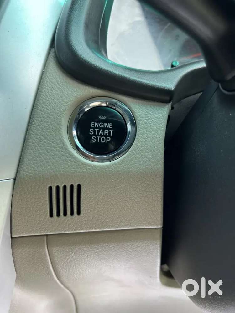 Toyota Corolla Altis 2011 Cng & Hybrids 100000 Km Driven