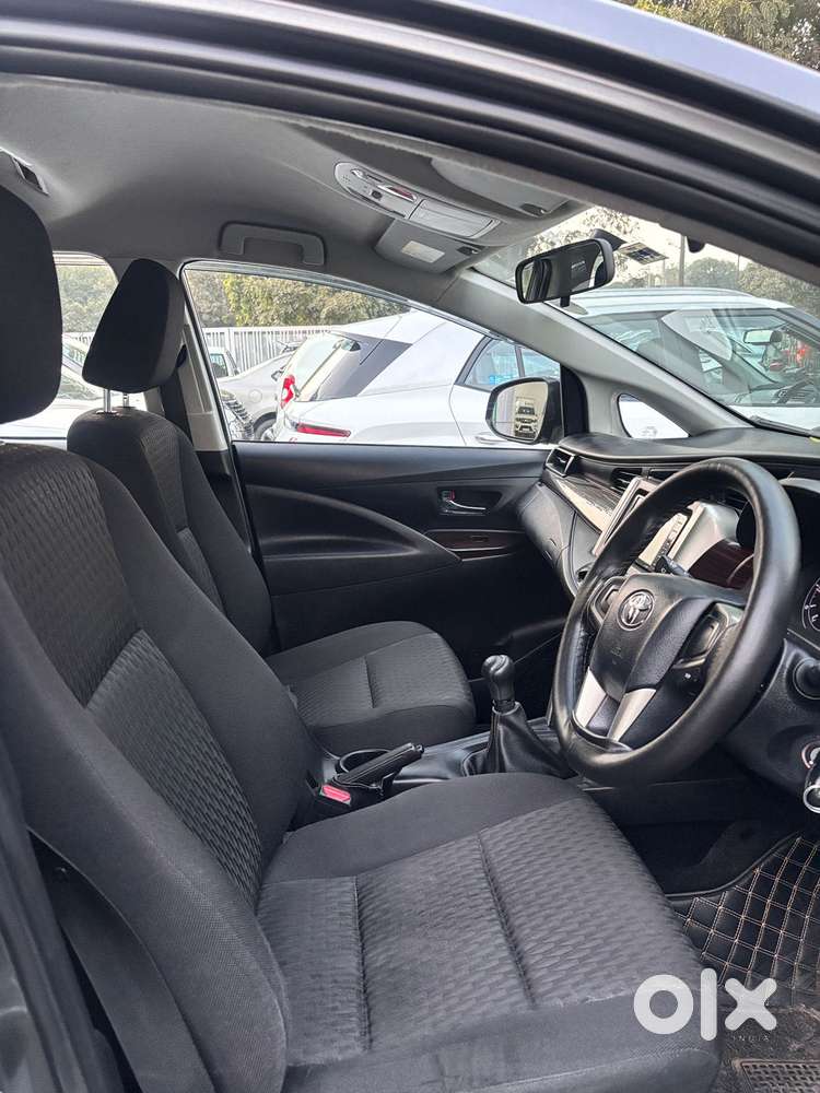 Toyota Innova Crysta 2.4 G Mt 7 Str, 2018, Diesel