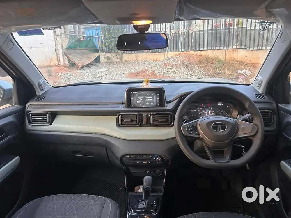 Tata Punch Adventure Plus Autometic