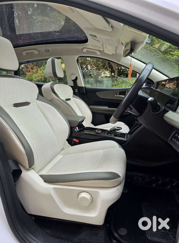 Mahindra Xev 9e Pack Three (top Model), 2025, Electric