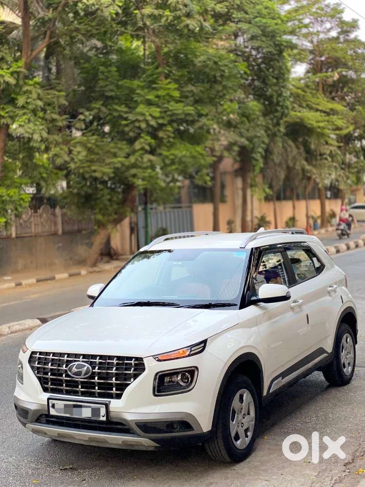 Hyundai Venue 1.2 S Plus, 2022, Petrol