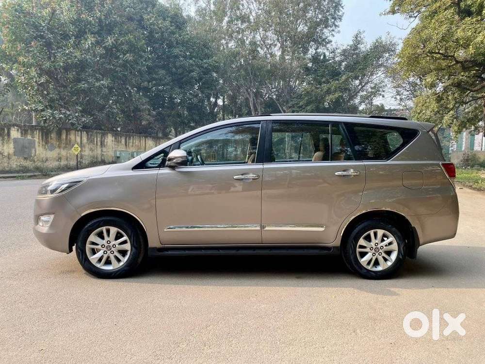 Toyota Innova Crysta 2.4 Vx Mt, 2019, Diesel
