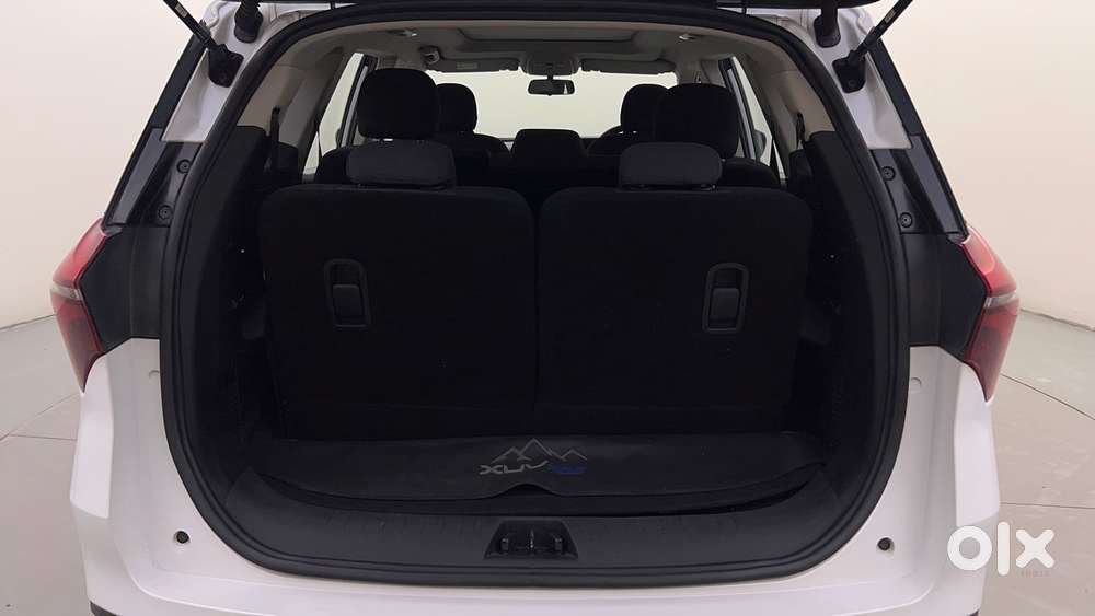 Mahindra Xuv700 2.2 Ax 5 Diesel At 7 Str, 2022, Diesel