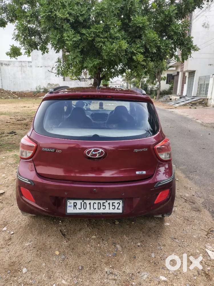 Hyundai Grand I10 Sportz 2014 Petrol Vip Number 5152