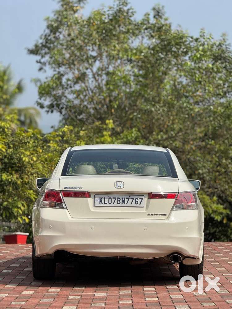 Honda Accord 2.4 Elegance Automatic, 2010, Petrol