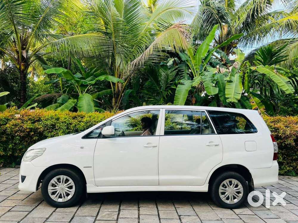 Toyota Innova 2012-2013 2.5 E Diesel Ms 7-seater, 2012, Diesel