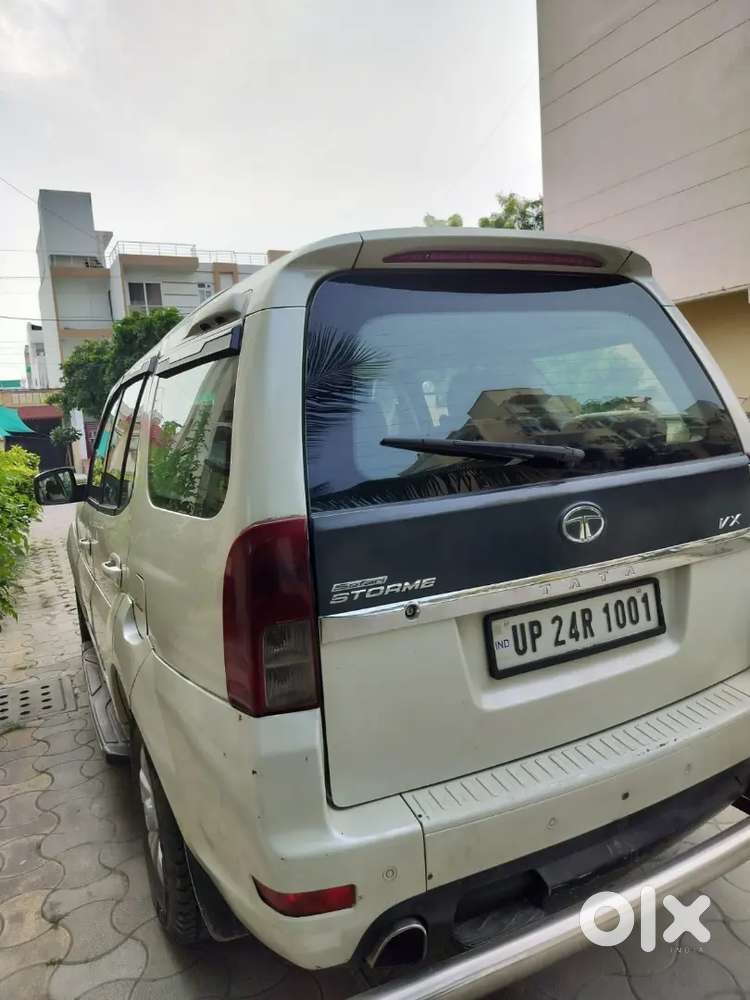 Tata Safari Storme 2014 With Manual Transmission