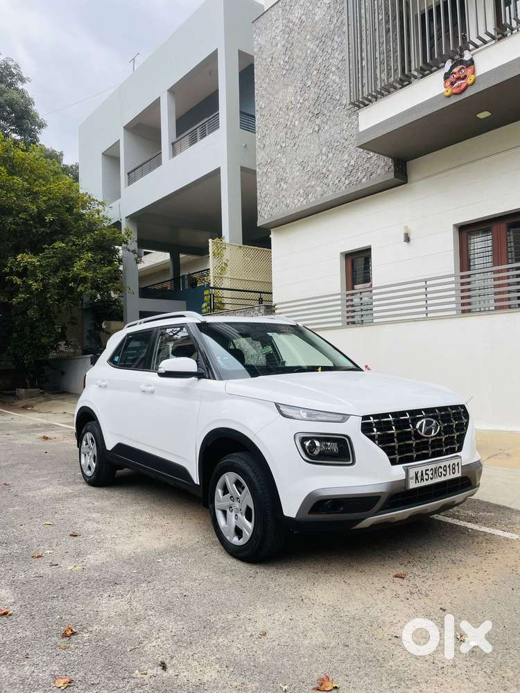 Hyundai Venue S 1.2 Petrol, 2020, Petrol
