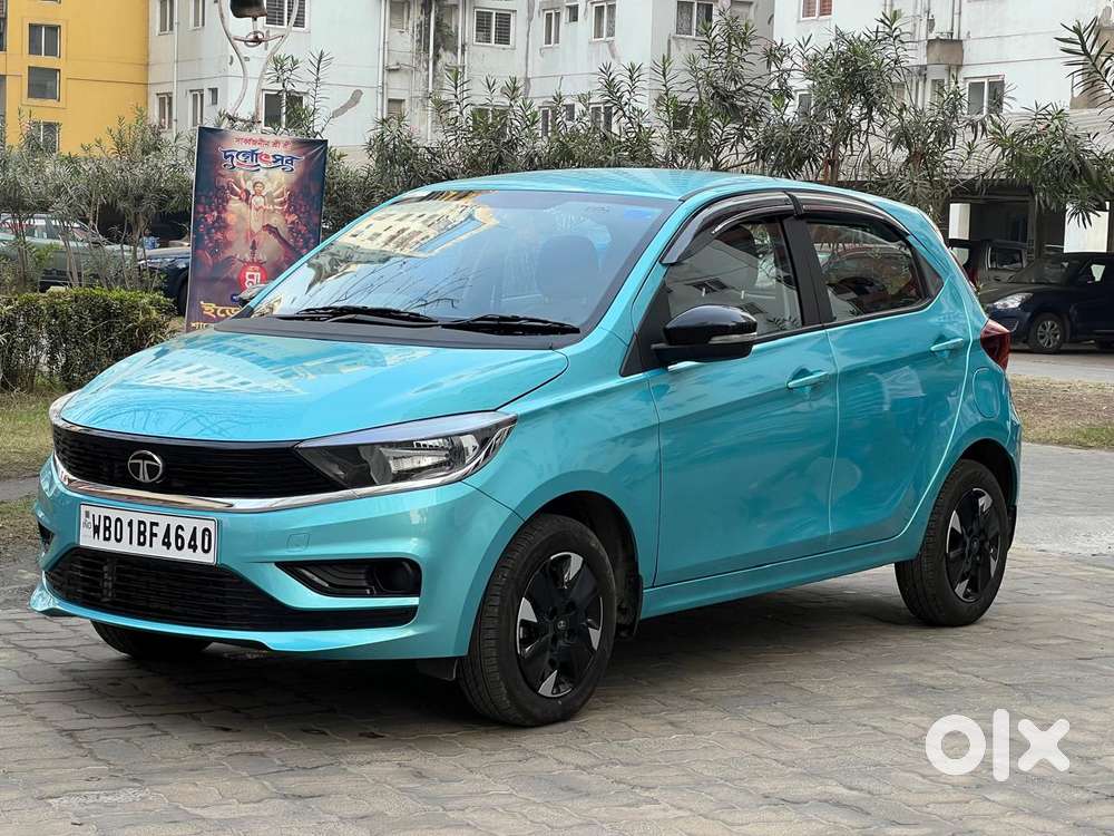 Tata Tiago 1.2 Revotron Xta, 2025, Petrol