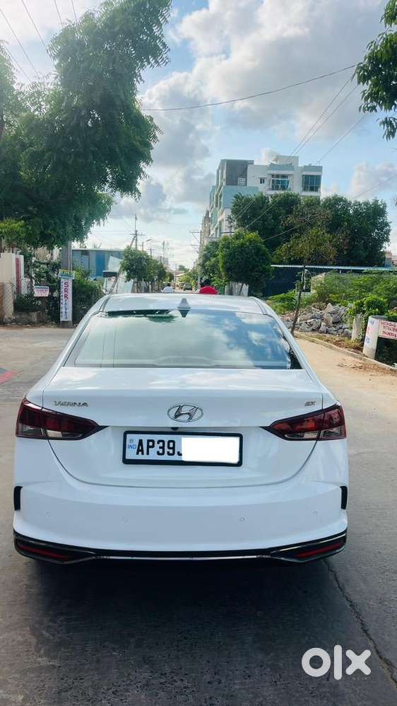 Hyundai Verna Fluidic Sx