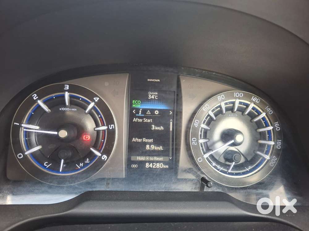 Toyota Innova Crysta 2.4 V 8 Str, 2018, Diesel