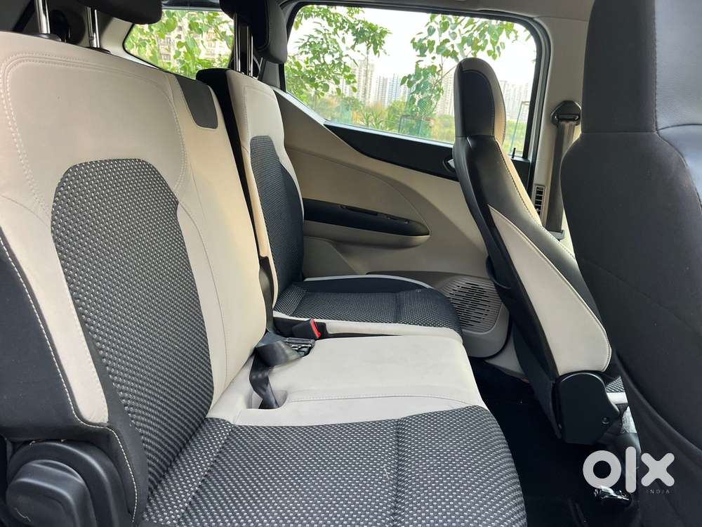 Renault Triber Rxz Easy-r Amt, 2021, Petrol