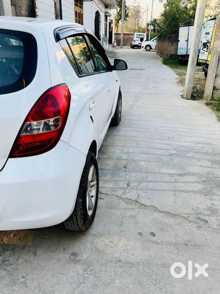 Hyundai I20 Asta Option Cvt, 2011, Petrol