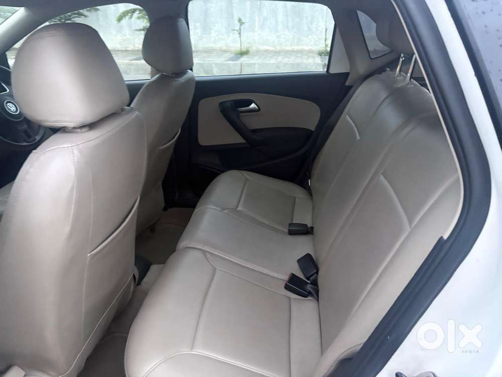 Volkswagen Polo Petrol Highline 1.6l, 2011, Petrol