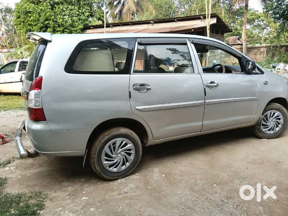 Toyota Innova 2.5 G 2009 Last Diesel In Tip Top Condition