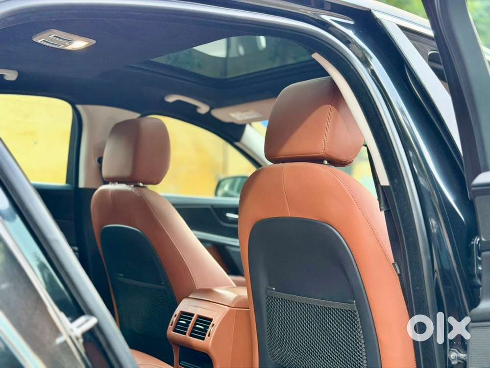 Jaguar Xe Petrol 2017
