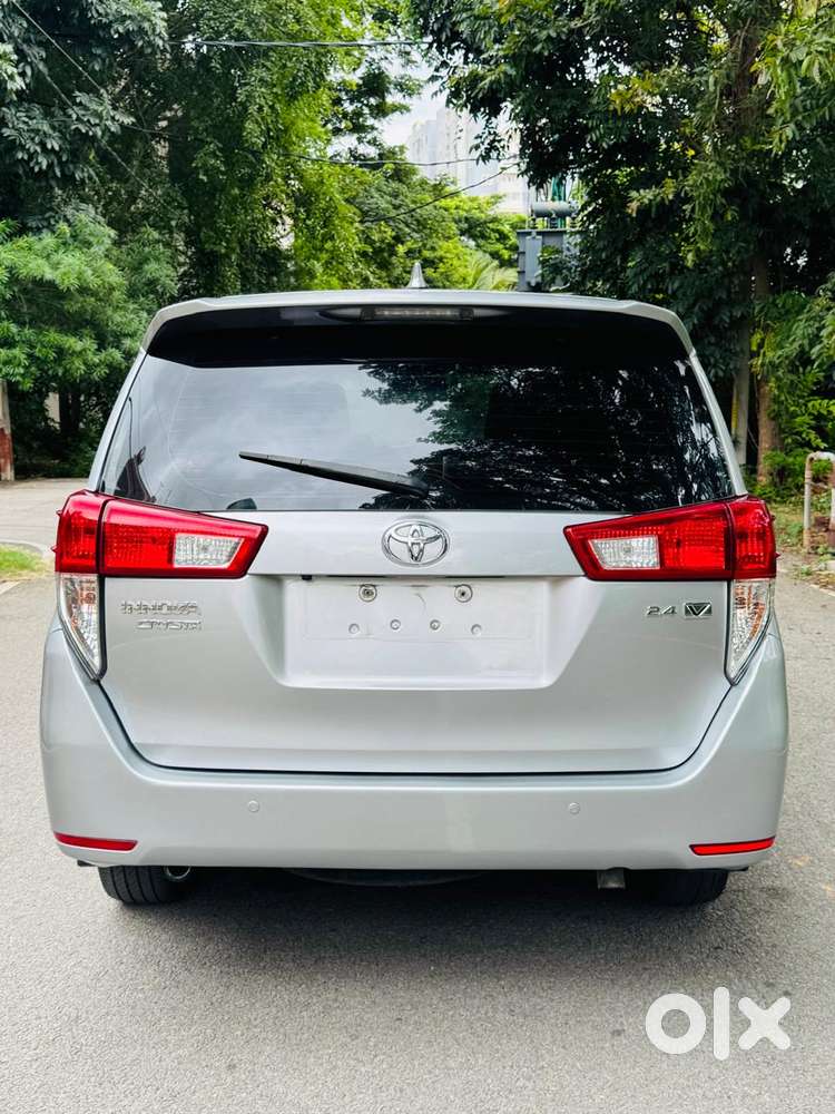 Toyota Innova Crysta 2.4 V 7 Str, 2016, Diesel