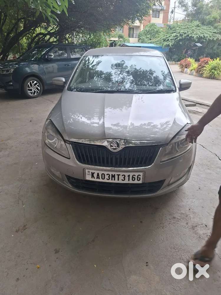 Skoda Rapid Elegance 2014 Diesel Manual
