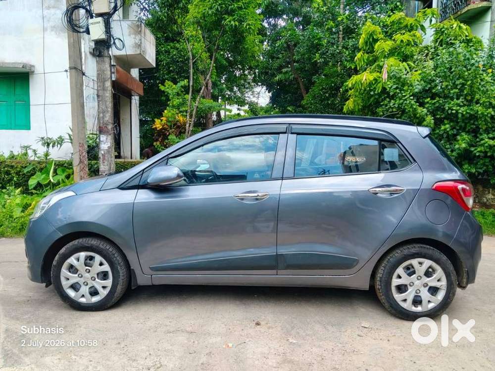 Hyundai Grand I10 Sportz, 2015, Petrol