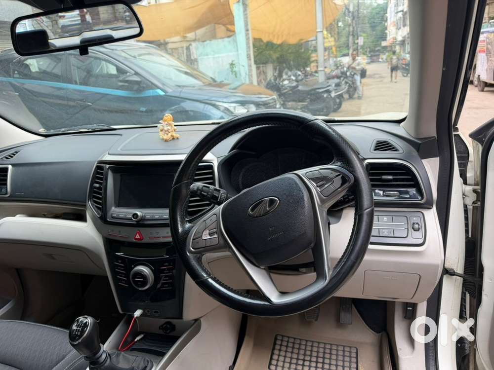 Mahindra Xuv300 2019 Petrol Good Condition With New Tyres ( All Four)