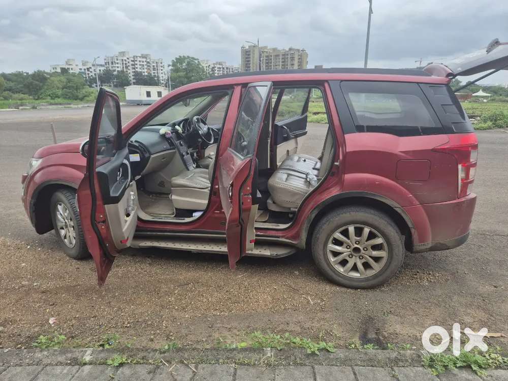 Mahindra Xuv500 W10 2016  Diesel 142000 Km Driven