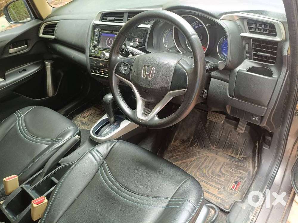 Honda Jazz V Automatic, 2016, Petrol