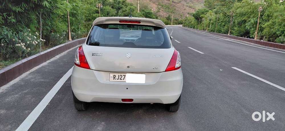 Maruti Suzuki Swift Vxi Optional, 2014, Petrol