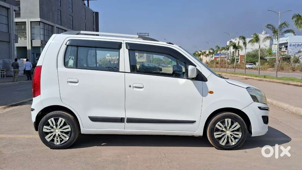 Maruti Suzuki Wagon R Vxi Amt1.2, 2018, Petrol