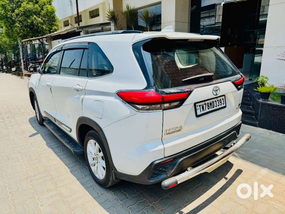Toyota Innova Hycross 2.0 Vx (o) Hybrid 8 Str, 2023, Cng & Hybrids