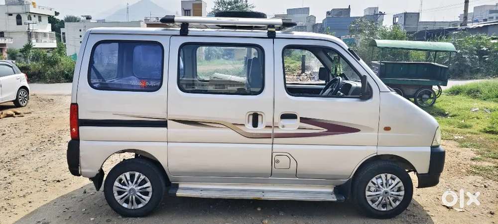 Maruti Suzuki Eeco 2011