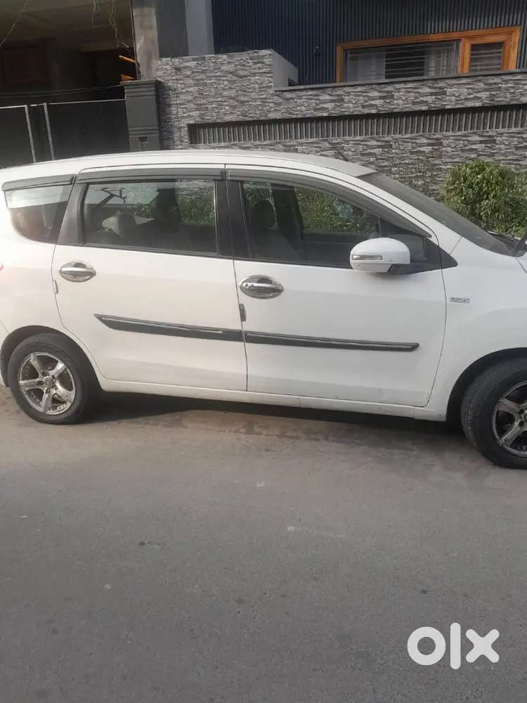Maruti Suzuki Ertiga 2016 Diesel 130000 Km Driven
